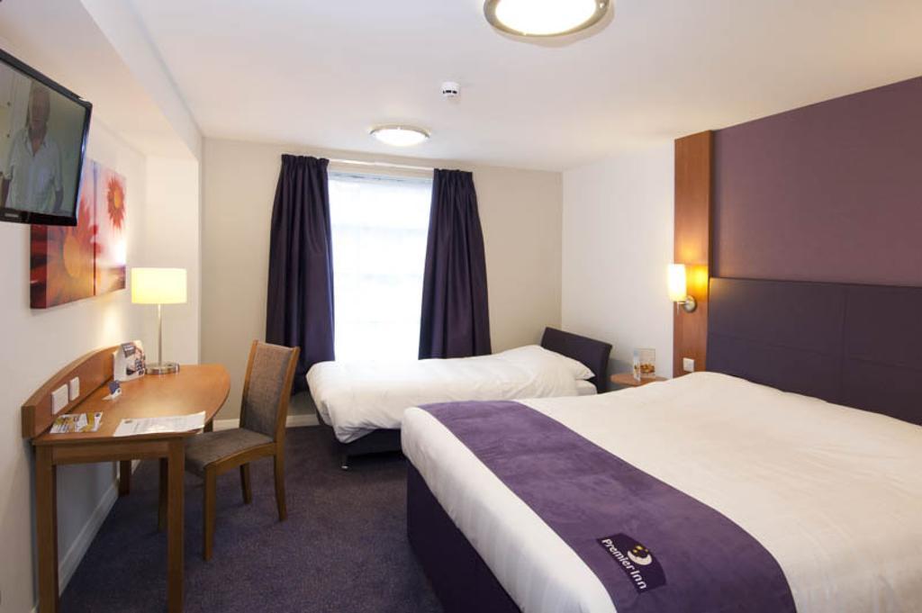 Premier Inn Edinburgh Airport - Newbridge Newbridge  Habitación foto