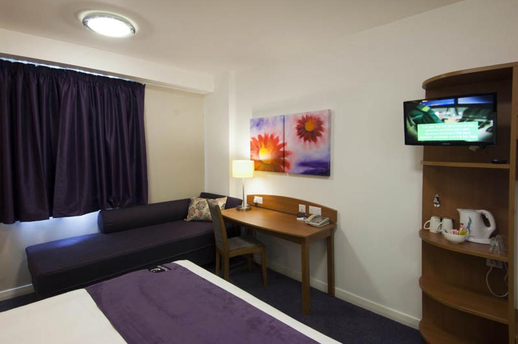 Premier Inn Edinburgh Airport - Newbridge Newbridge  Habitación foto