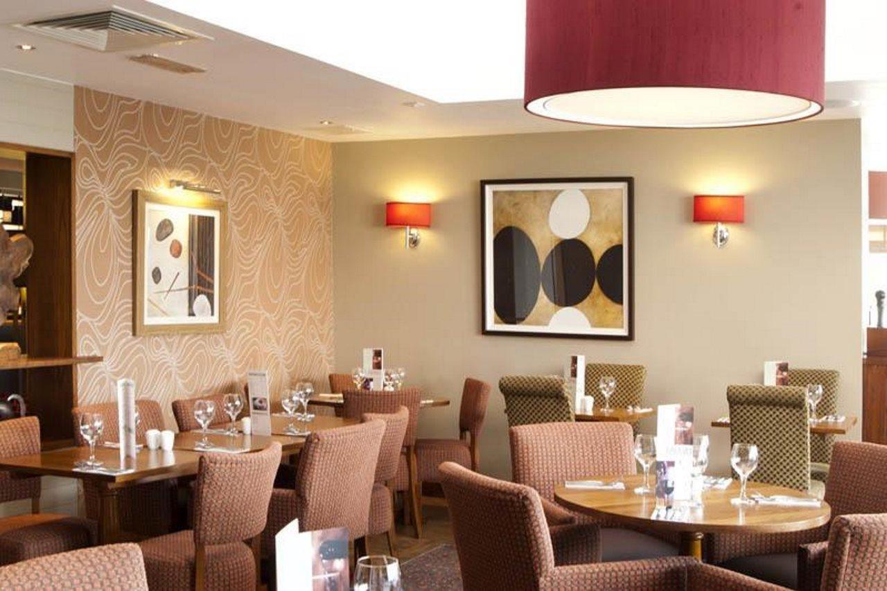 Premier Inn Edinburgh Airport - Newbridge Newbridge  Exterior foto