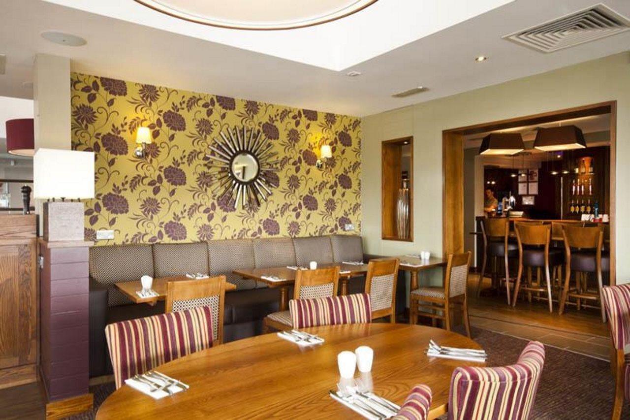 Premier Inn Edinburgh Airport - Newbridge Newbridge  Exterior foto