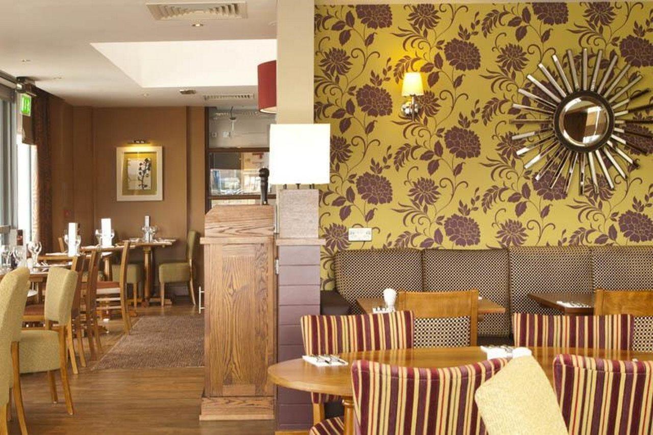 Premier Inn Edinburgh Airport - Newbridge Newbridge  Exterior foto